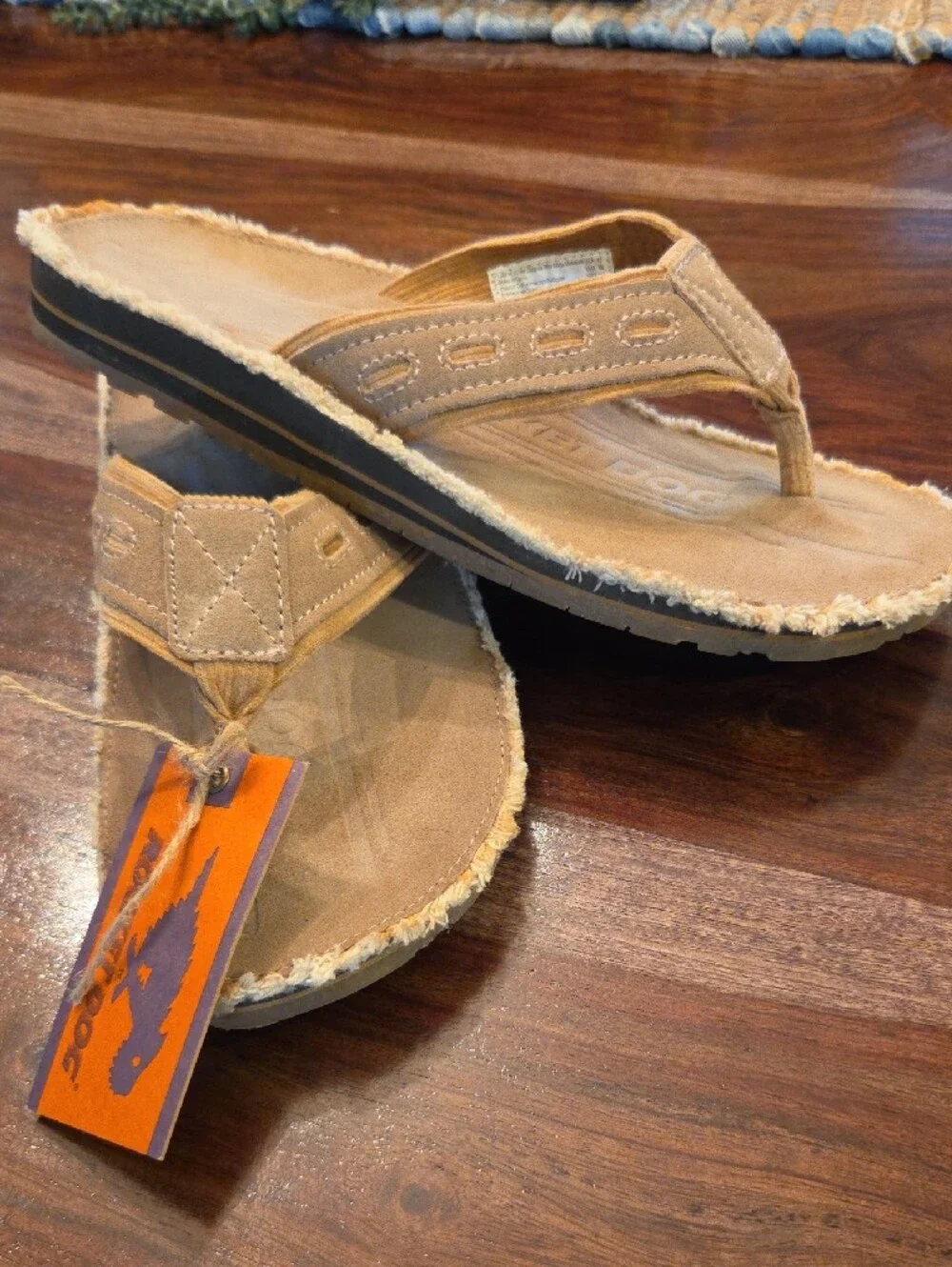 Rocket Dog Tan Canvas Men's Flip-Flops with Frayed Edges